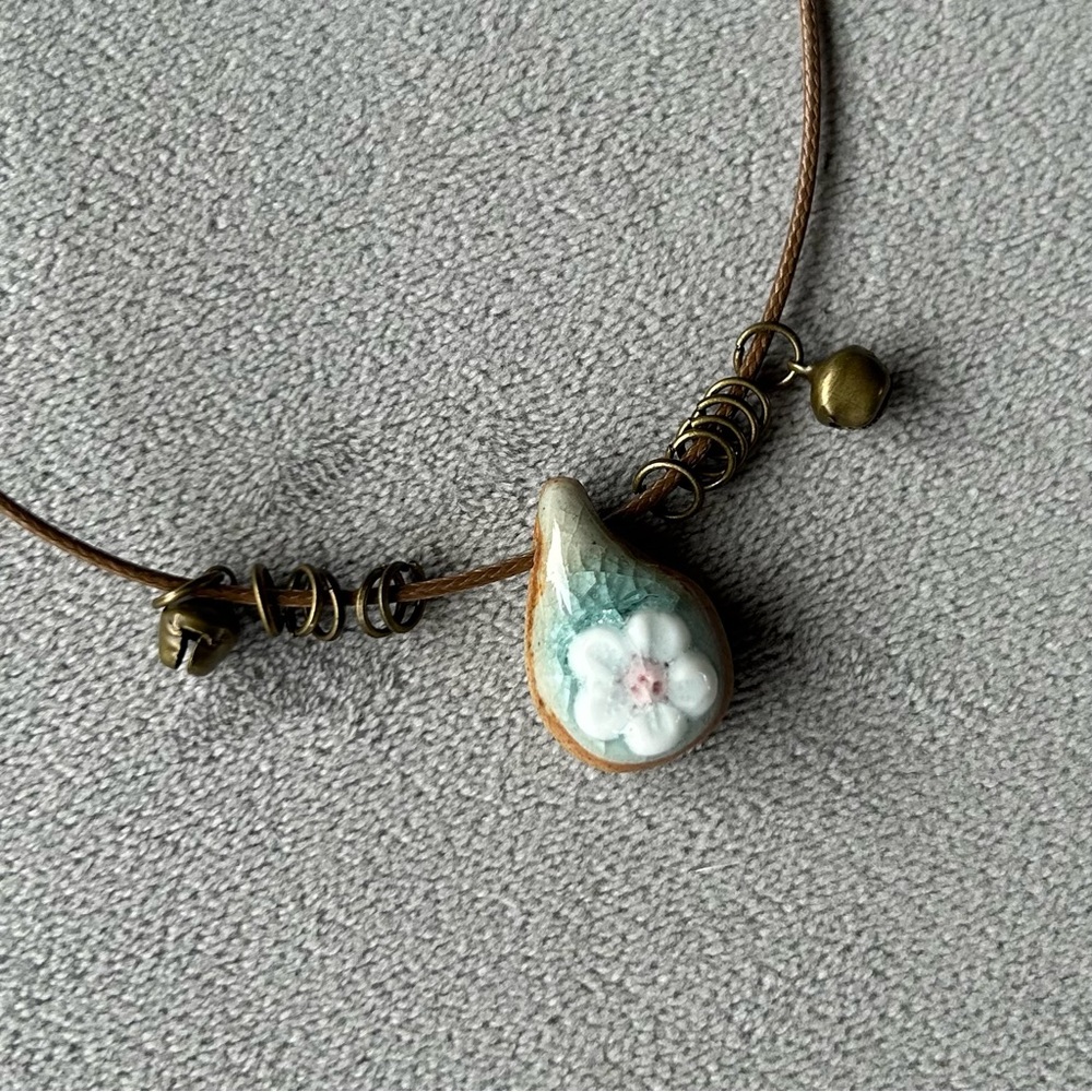 Daisy with Blue Green Cracked Finish on Ceramic Drop Pendant ~ Brand New!